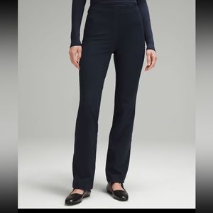 Smooth Fit Pull-On High-Rise Pant